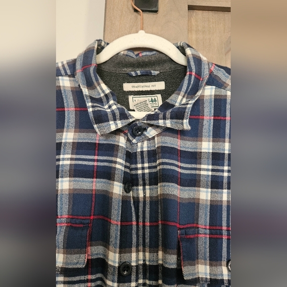 L.L.BEAN Men's Fleece-Lined Flannel Shirt, Traditional Fit. Classic Navy.Size XL - Picture 6 of 15